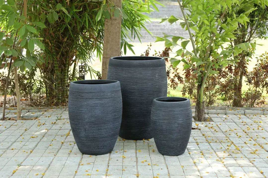 frp planters manufacturers, fiberglass planters, black fiberglass planters